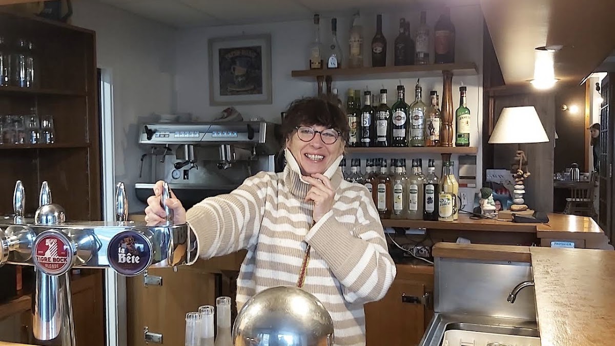 Chez Annie - Restaurant Café Gîtes- Malbouzon-3