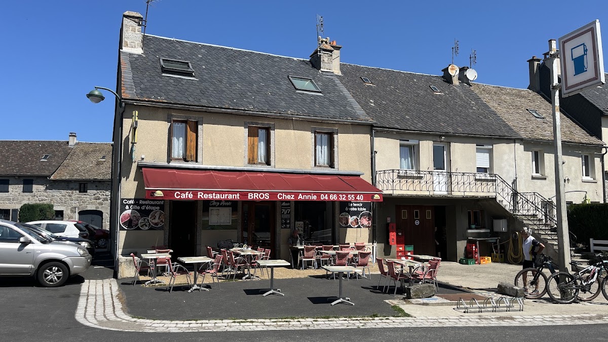 Chez Annie - Restaurant Café Gîtes- Malbouzon-4