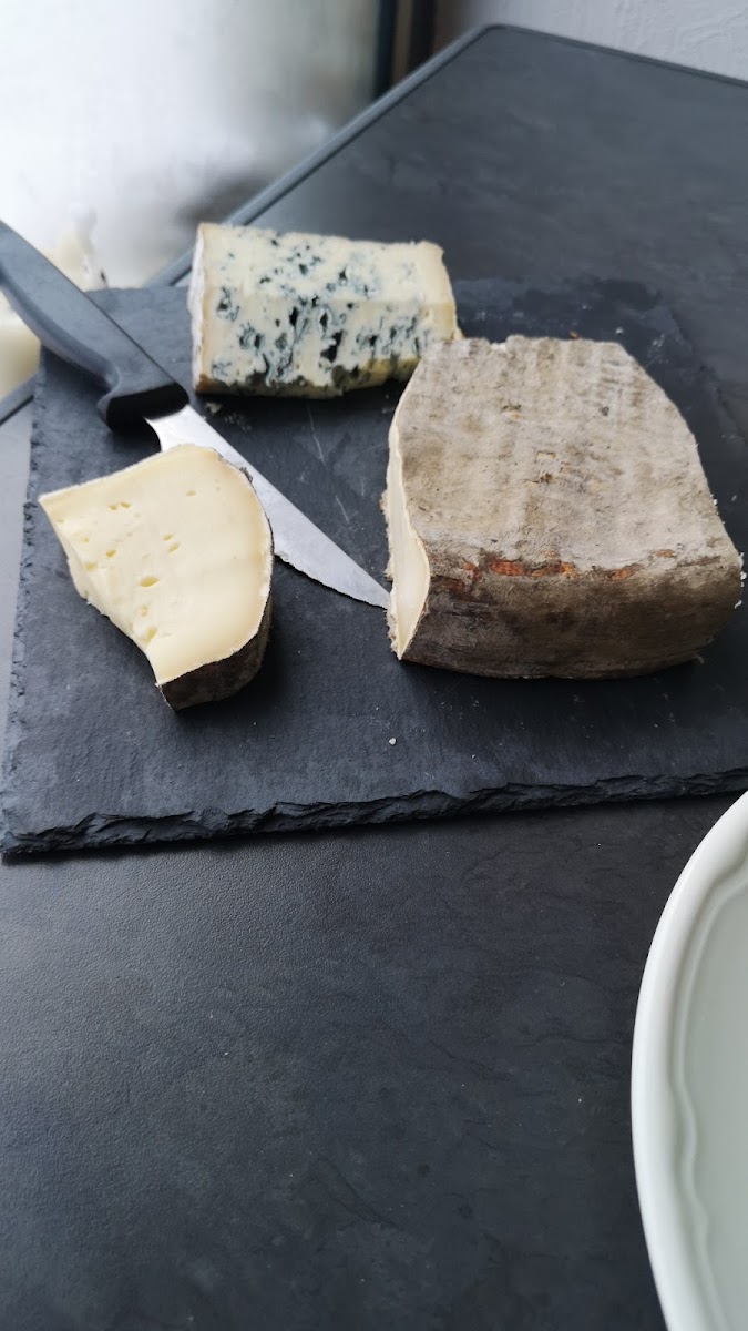 Chez Annie - Restaurant Café Gîtes- Malbouzon-6